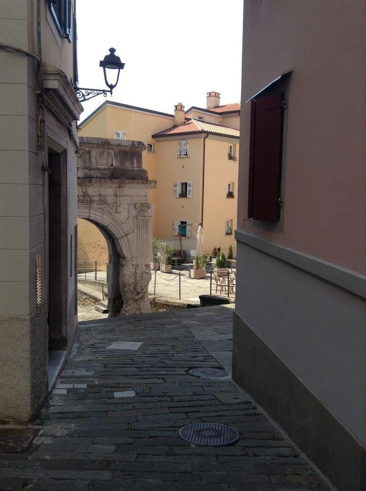 Hotel All'Arco Trieste Exterior photo